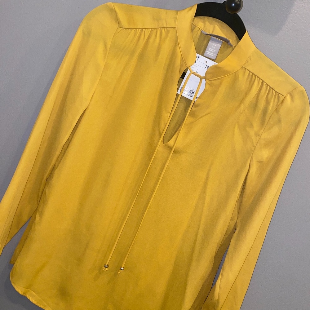 Light weight Bead- Tie Detail Blouse